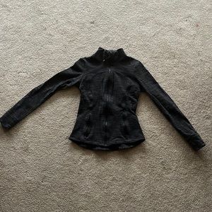 Lululemon define jack size 2